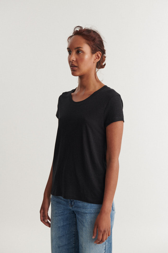 Basic Apparel Ashly SS Tee T-shirts 001 Black